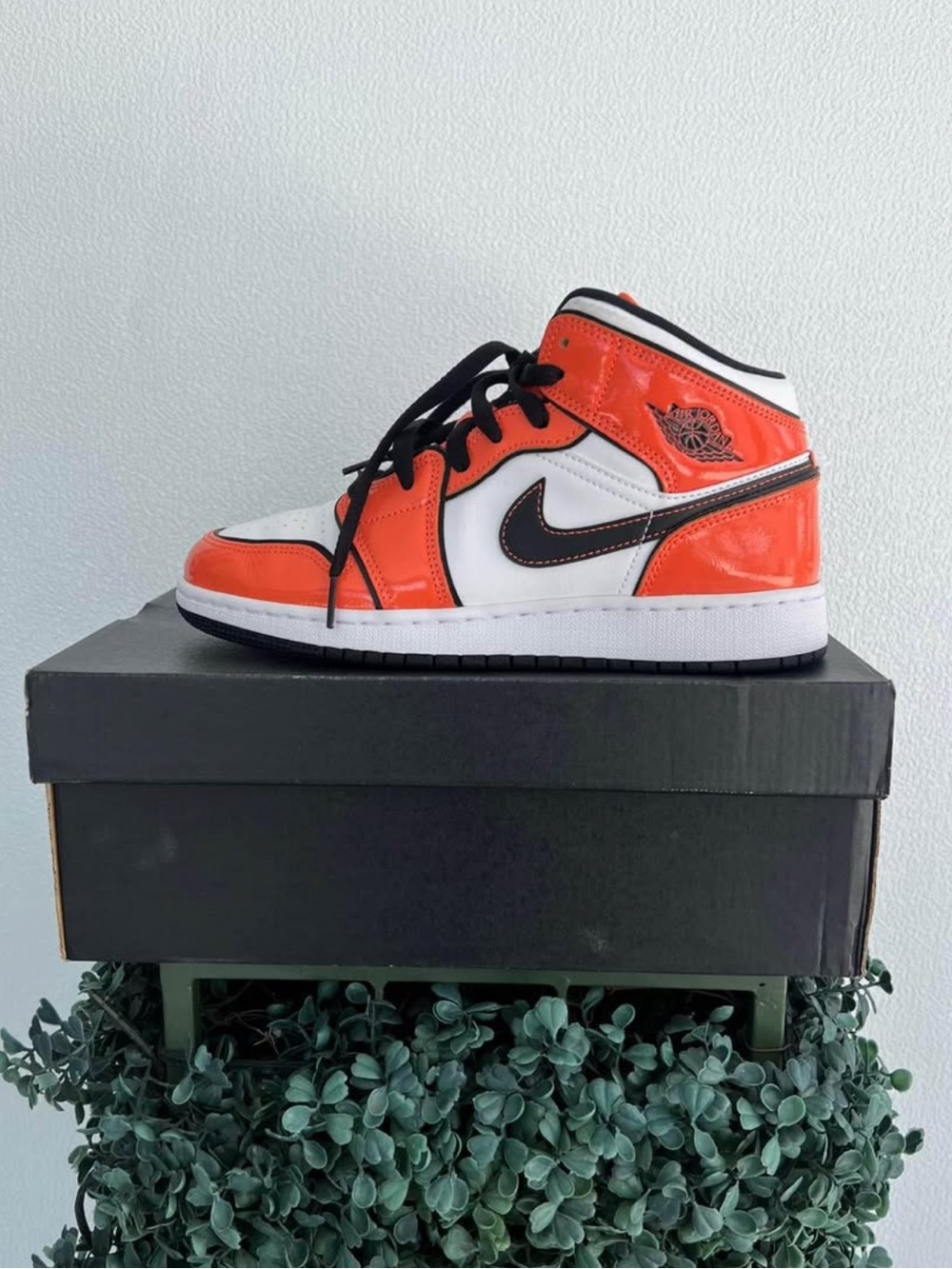 Nike Air Jordan 1 Mid Orange White Black Sneakers Women's 6.5
